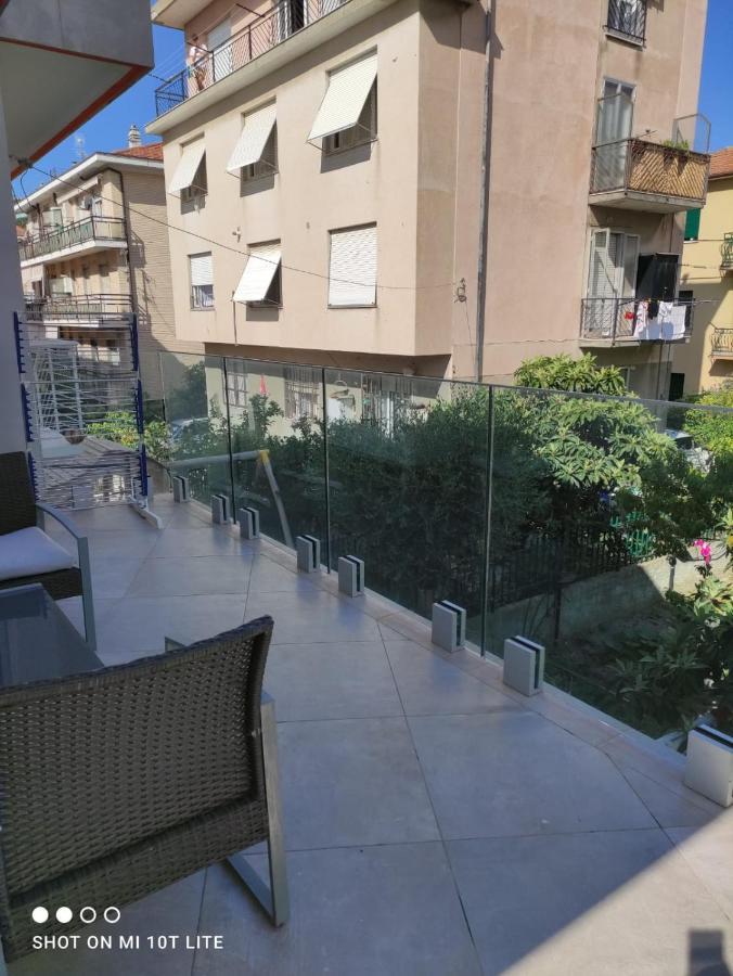 Albero della vita Spotorno Esterno foto