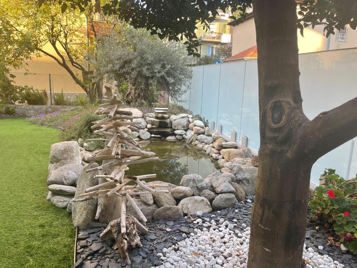 Albero della vita Spotorno Esterno foto